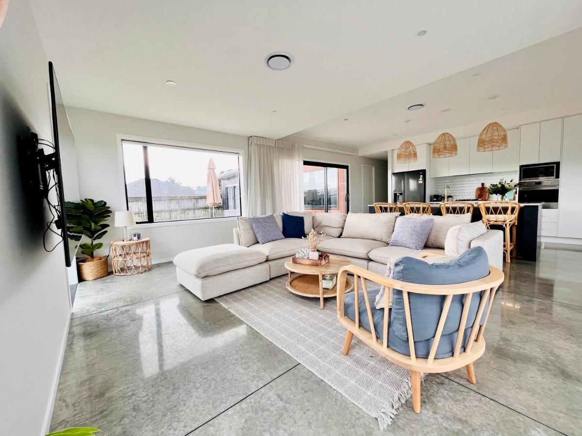 Sandy Palms - Home Away From Home Waihi Exteriör bild